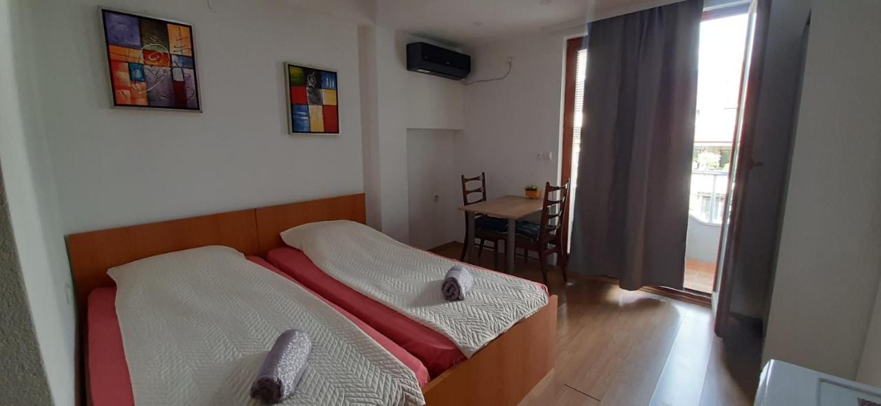 Apartment Riki 3 Near Bus Station Ohrid Exterior foto